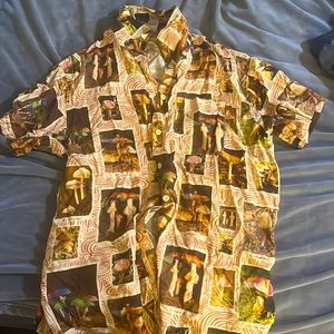 Cardigan thing or whatever it’s called in size S